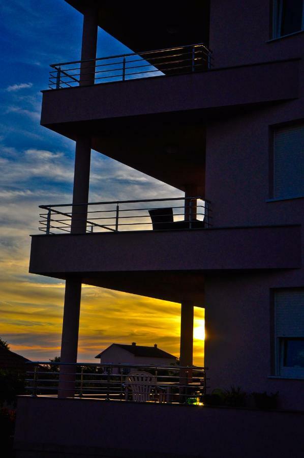 זאדאר Apartments Lalea מראה חיצוני תמונה